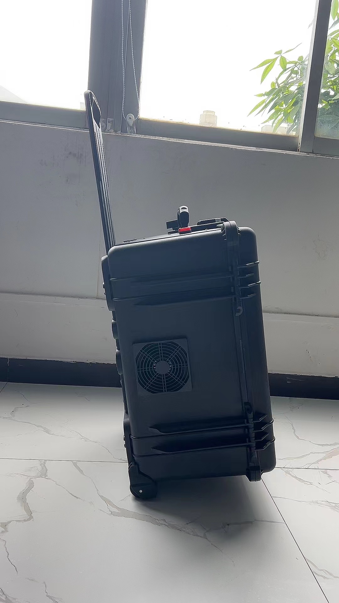 平阳手拉箱型移动通信干扰器